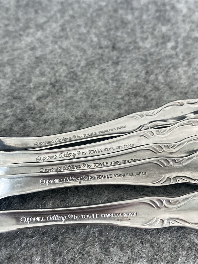 5 TOWLE/SUPREME CUTLERY STAINLESS FLATWARE, "PIERRE" PATTERN, TEASPOONS
