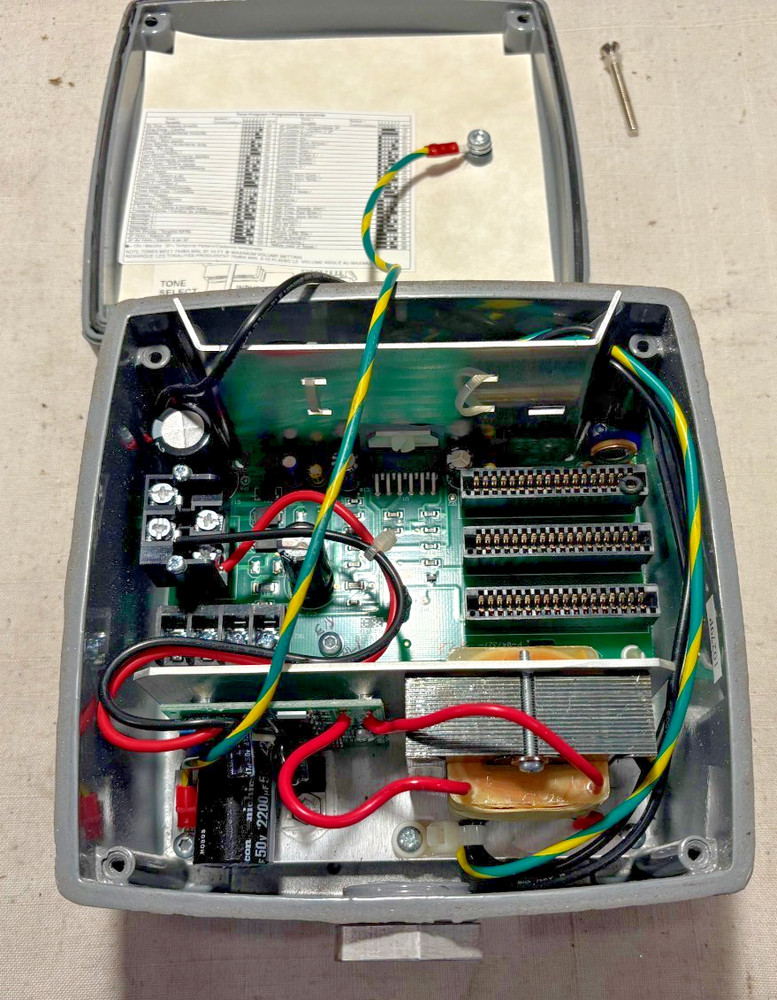 Edwards Signaling Multiple Tone Generation Box
