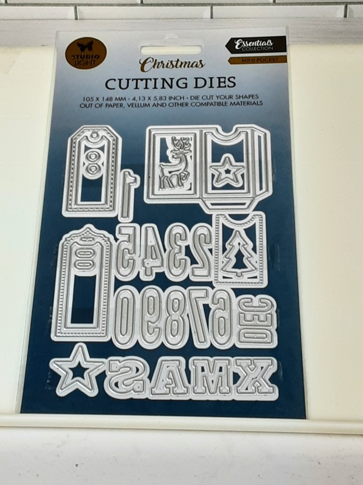 NEW Studio Light Essential Collection Mini Pocket Die Set Pocket For Mini Tags