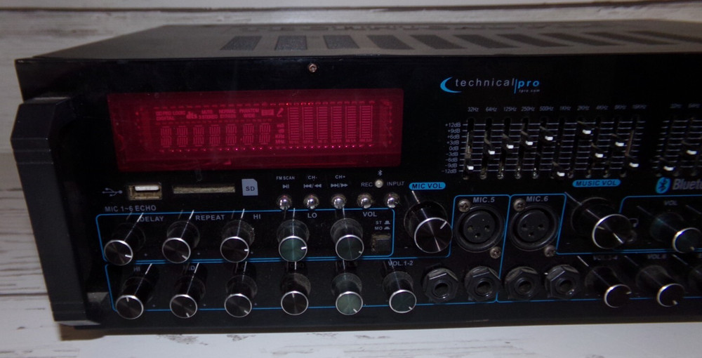 Technical Pro MM2000BT Bluetooth Mixer Amplifier 2000W USB