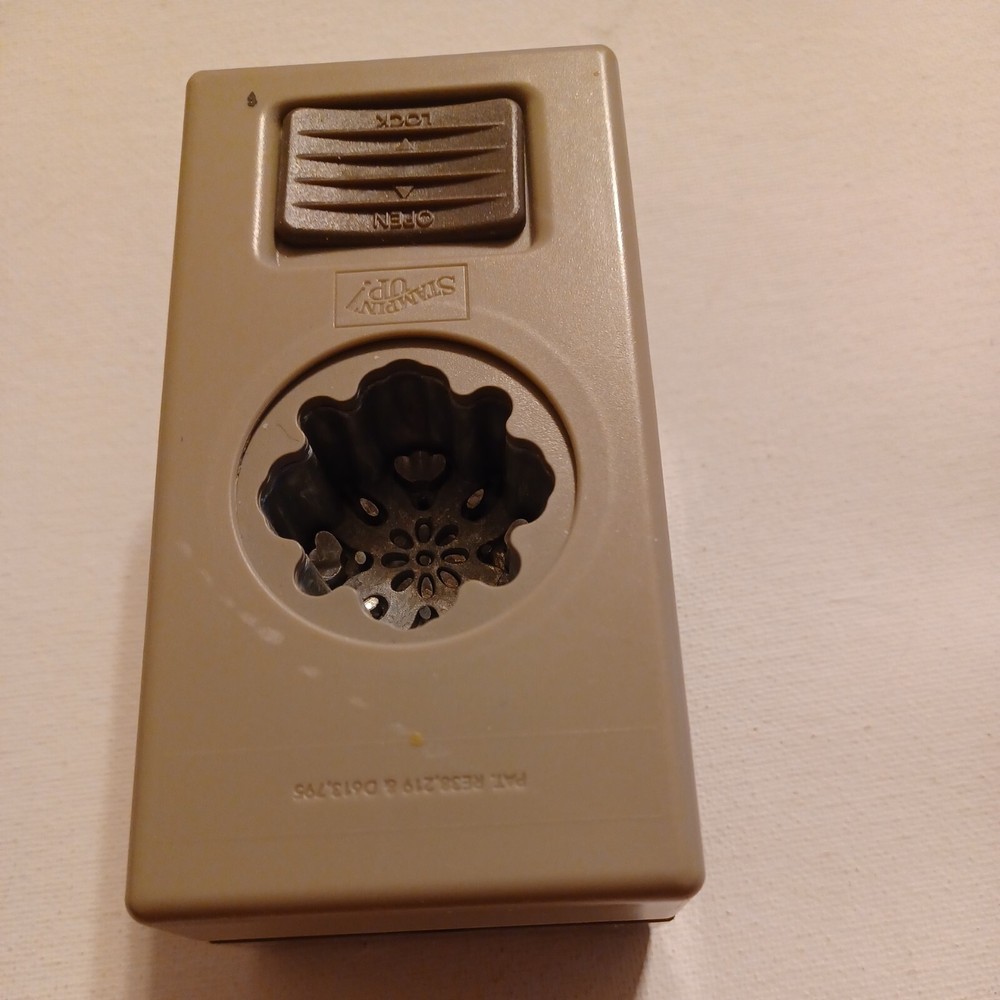 Stampin Up! - Large Snowflake Punch