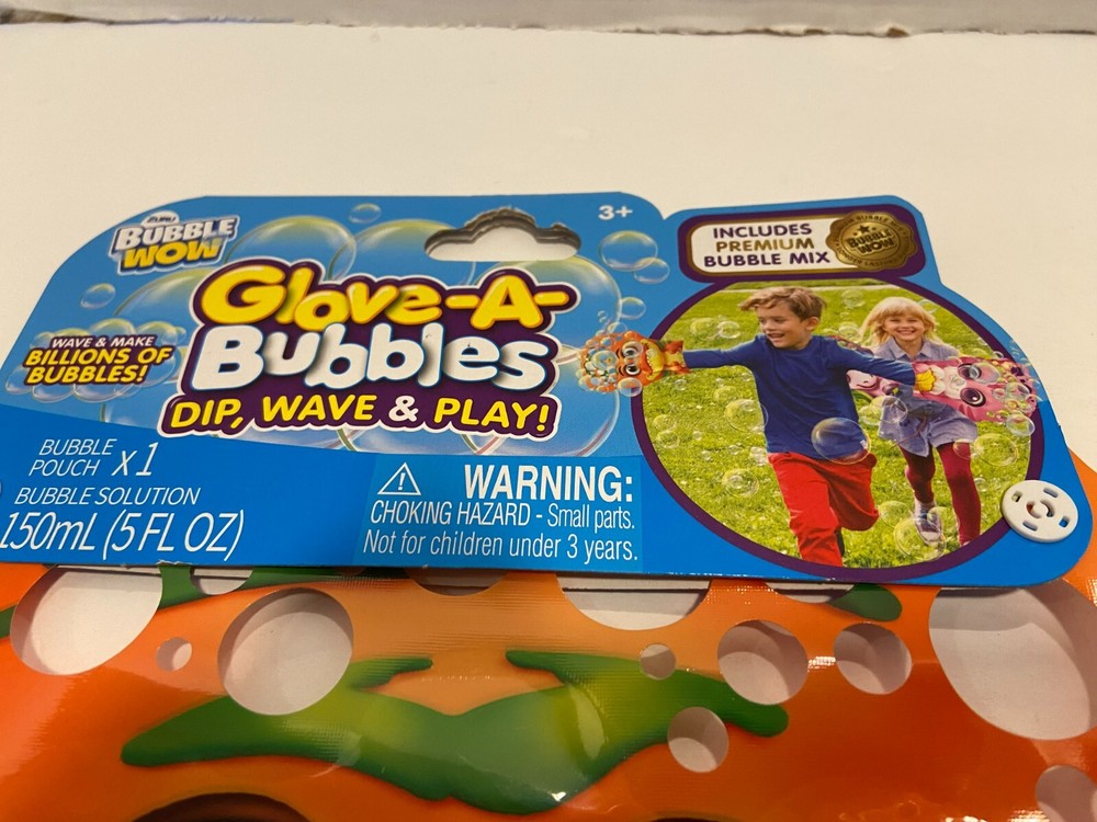 2 Glove-A-Bubbles NEW ~ Wave & Play, Bubble Solution Included & Bubble Pouch