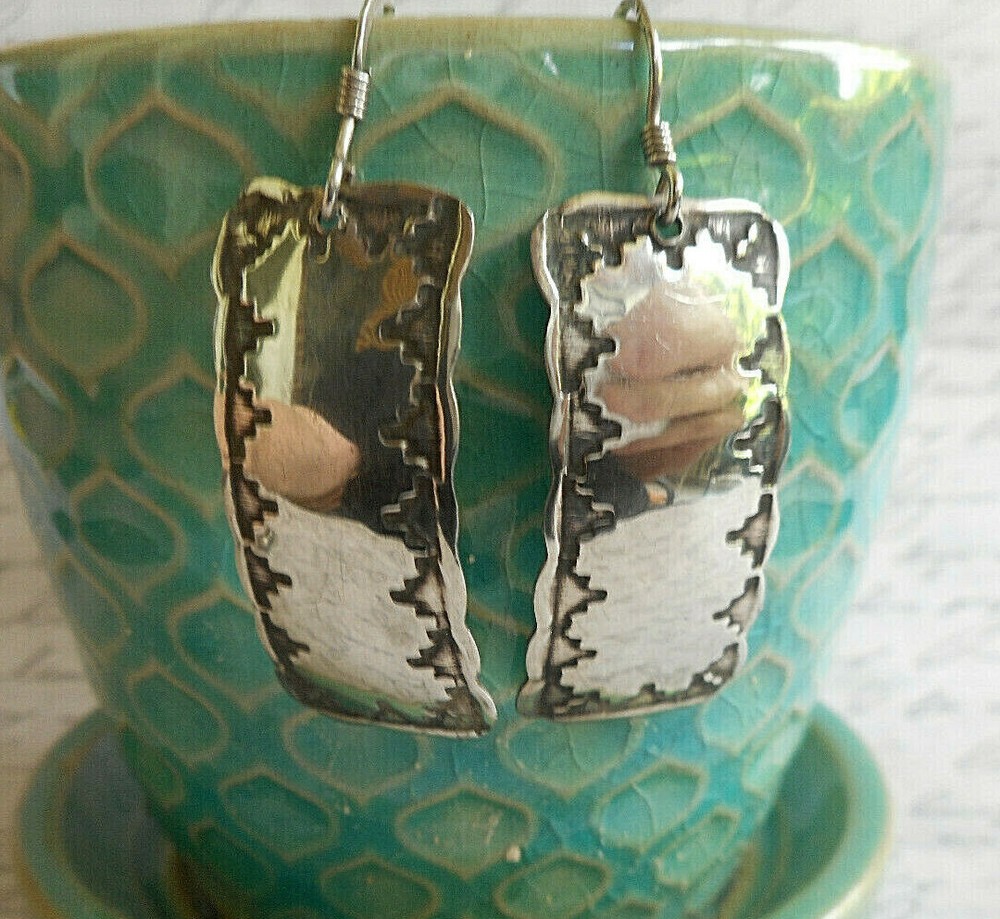 Kathy Lee Thomas KLT Sterling Silver Pressed Design Dangle Earrings   E32-K1
