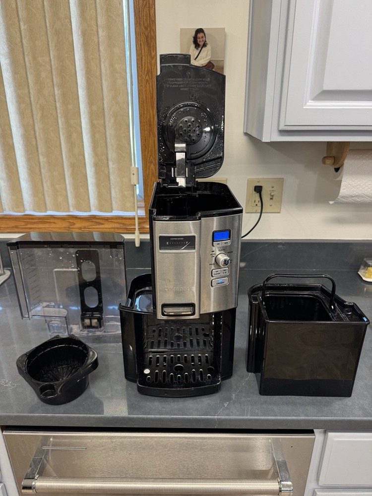 Cuisinart DCC-3000 12-Cup Programmable On Demand Tested Coffee Maker NewFilter