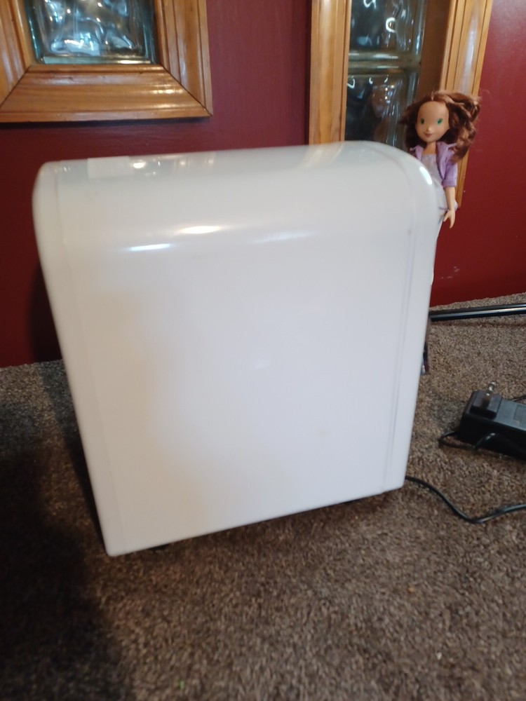 Upstream Mini Fridge Or Warmer