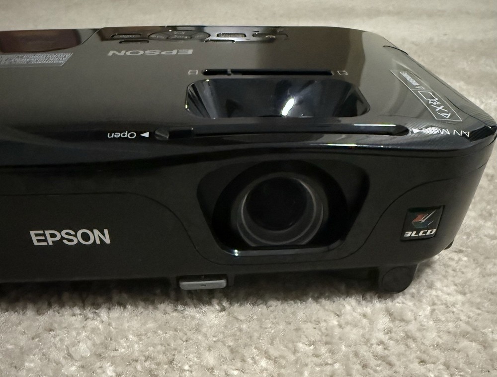Epson EX5210 3LCD Desktop Projector with Remote, Cables, Carrying Case
