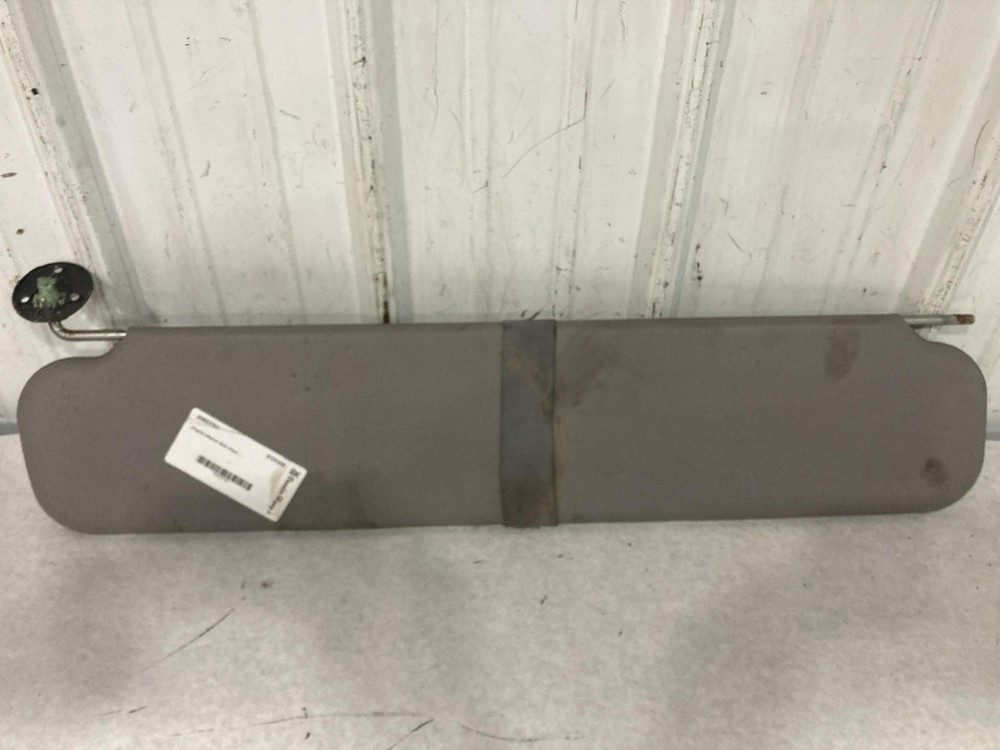 International S2500 Right/Passenger Interior Sun Visor - Used
