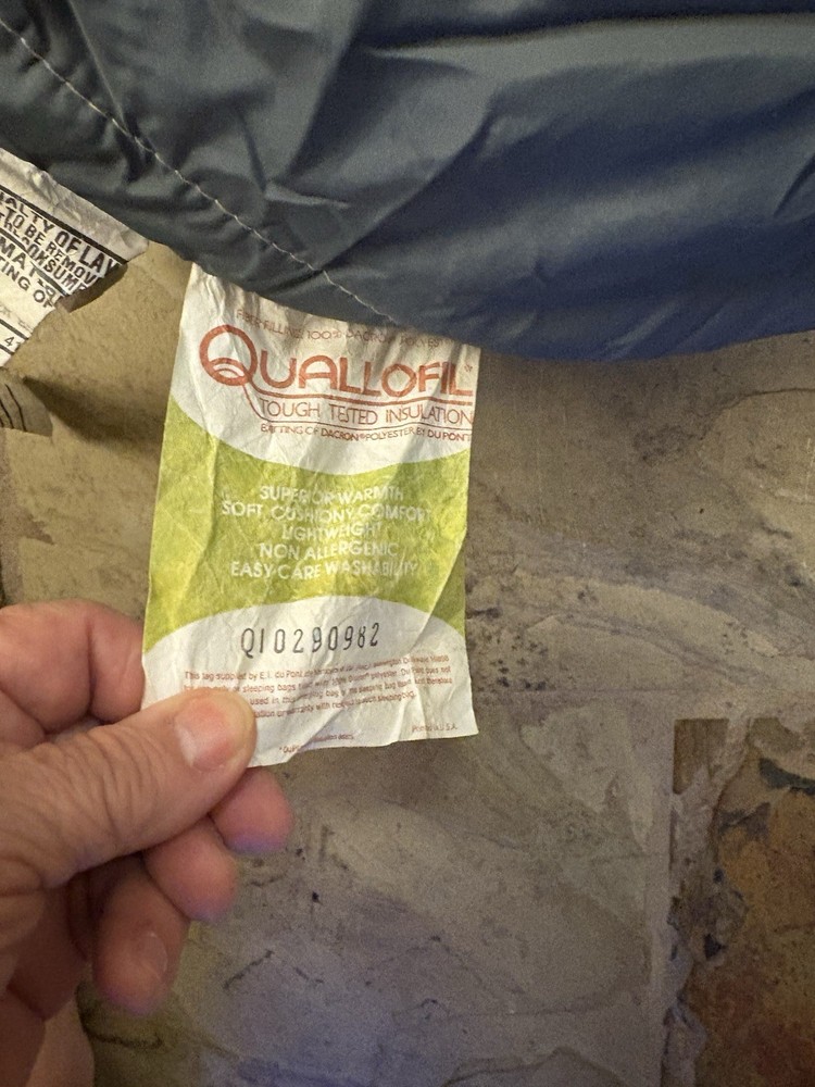 Pinnacle Sleeping Bag With Storage Bag