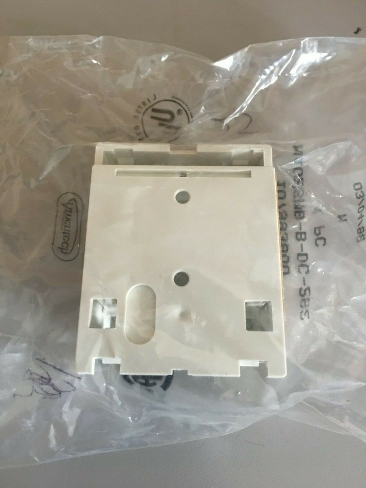 Ameritech M102SMB-B-DC-262 Surface Box, 2 Port Surface Box White