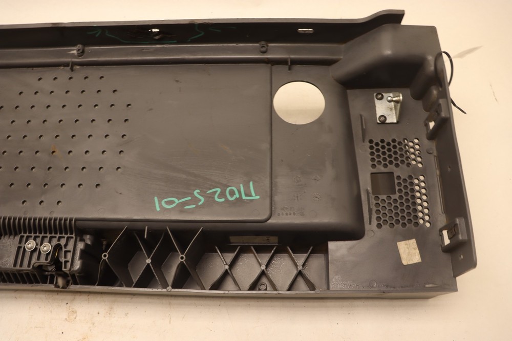 2008-2017 FREIGHTLINER CASCADIA 125 SLEEPER PARTITION LOWER BUNK PANEL OEM