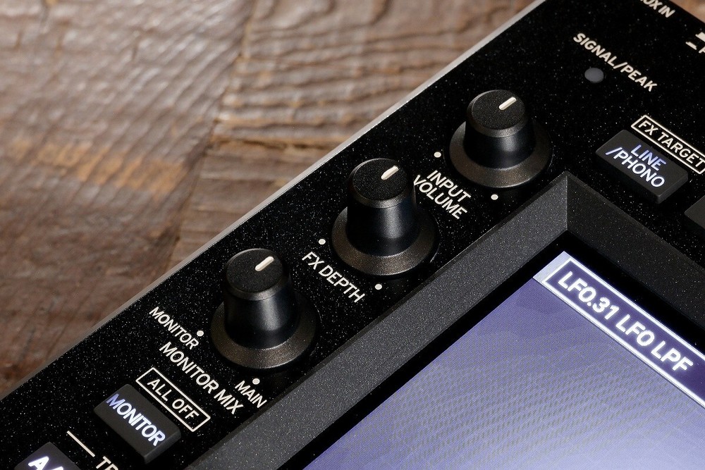 KORG KAOSS Replay Dynamic Effect Sampler All-in-One DJ Performance NEW
