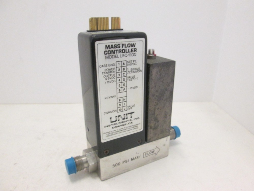 Unit UFC-1100, Mass Flow Controller MFC, N2, 500 SCCM, Used