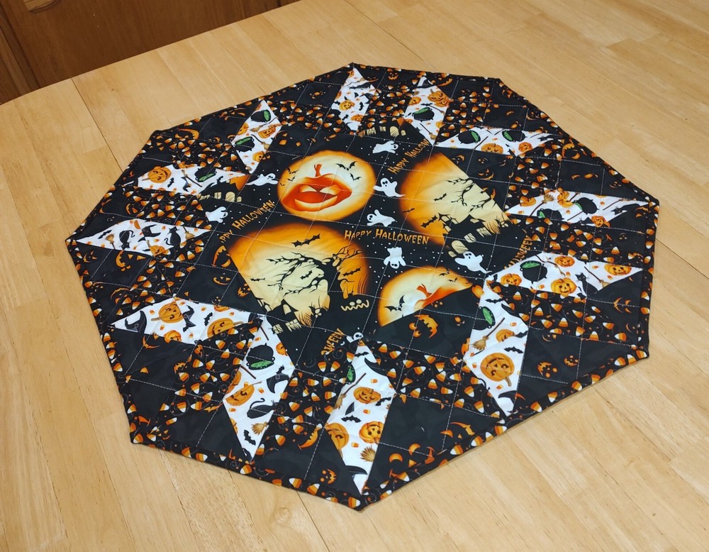 Halloween Table Topper, 24", REVERSIBLE, Quilted With Silver Thread, Gorgeous!