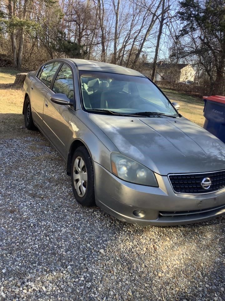2006 ALTIMA Third Brake Light Tested OEM