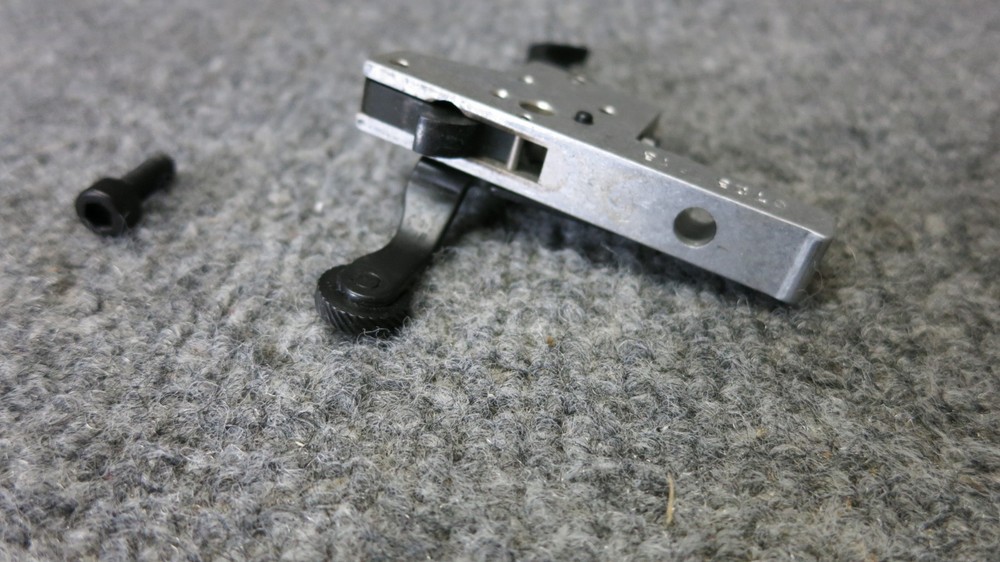 KNIGHT DISC EXTREME AND SIMILAR , MUZZLELOADER TRIGGER, EXCELLENT USED CONDITION