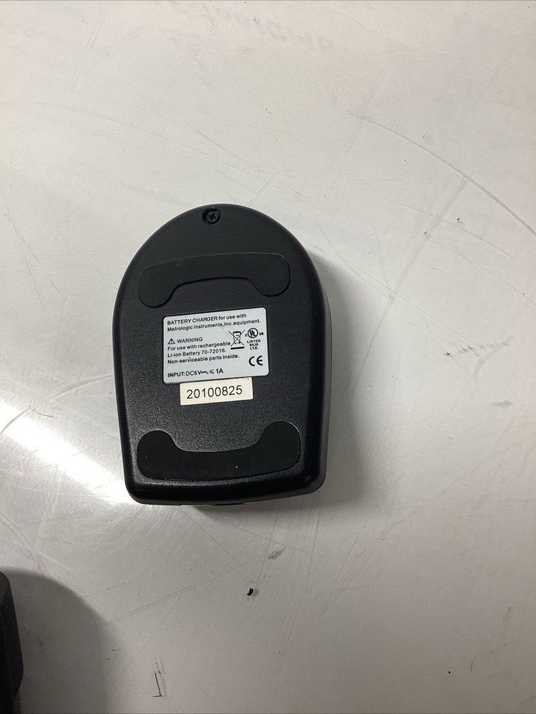 Metrologic SCANNER MS1633 With Base Missing Battery N-916