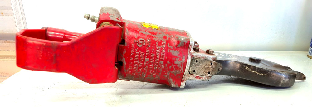 Chicago Pneumatic CP-0351 Compression Rivet Squeezer