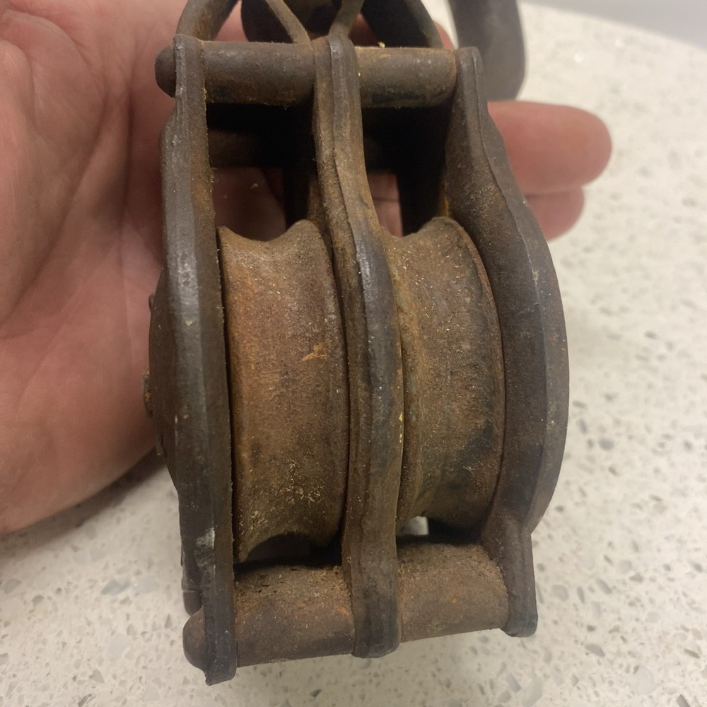 Vintage Iron Block Pulley