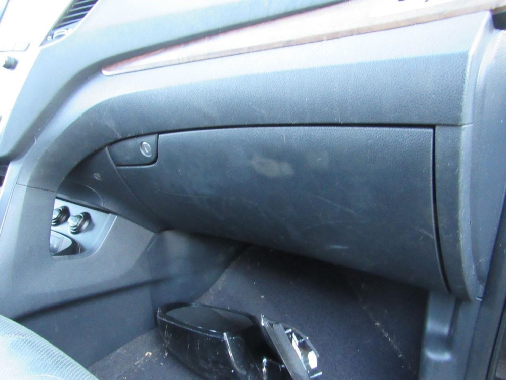 SANTA FE  2017 Glove Box 1102421