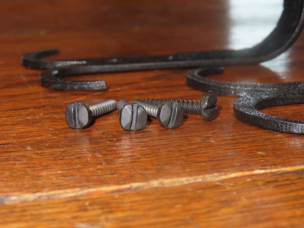 Gun Rack / Utility Hooks 3/4"