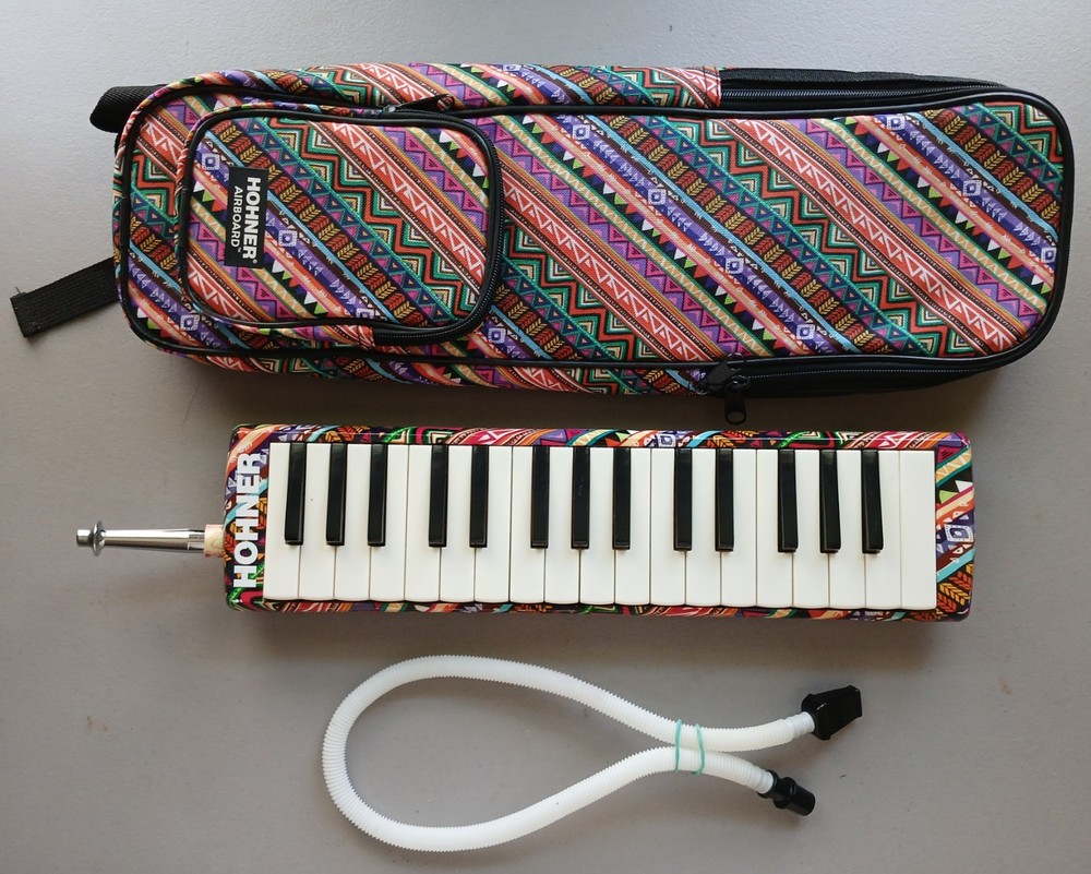 HOHNER  AIRBOARD  MELODICA   -