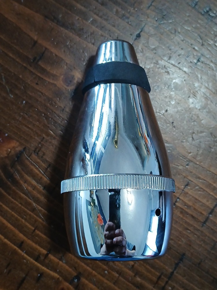 Trumpet Mute - Plastic - Silver Color.