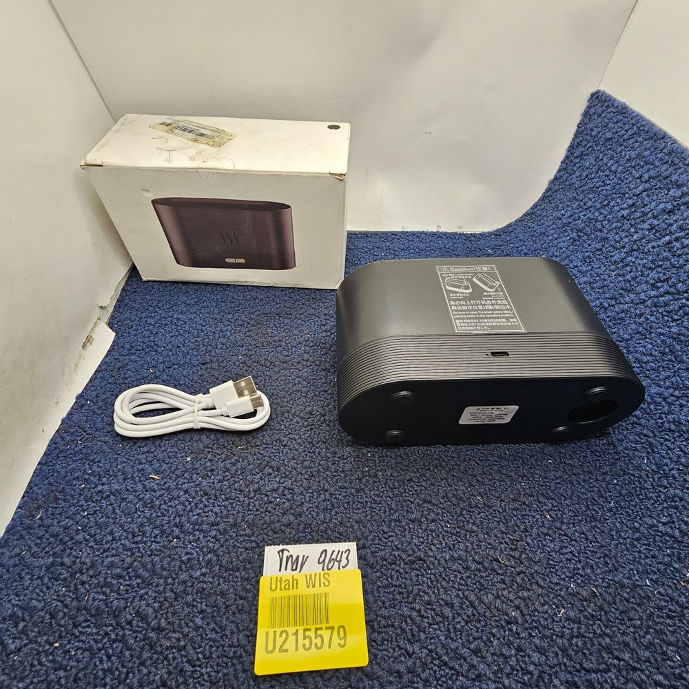 DQ701: Flame Essential Oil Diffuser Humidifier Aromatherapy