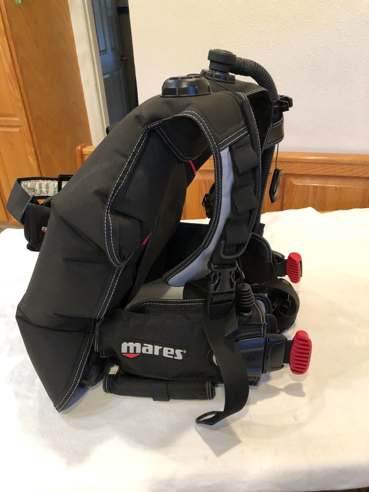 Mares Pegasus BCD with MRS Plus Weight Pockets, Black - Large