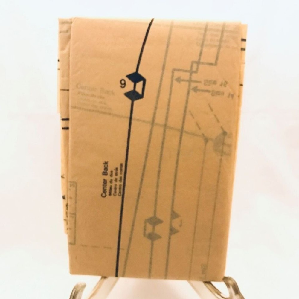 #9475 McCalls womans pants shorts sewing pattern size M