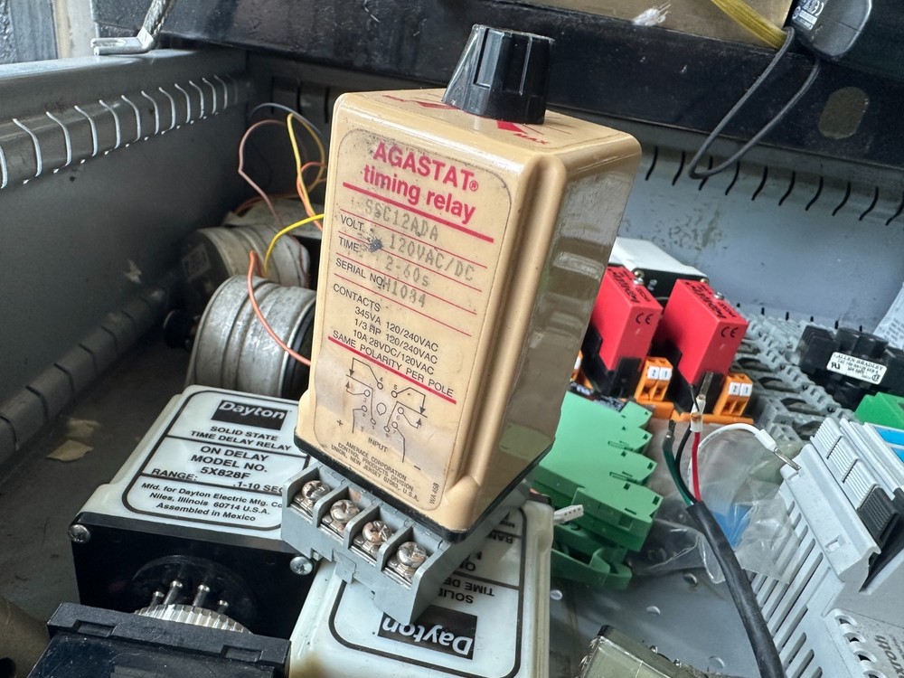 Agastat SSC12ADA Timing Relay. 2-60 Sec