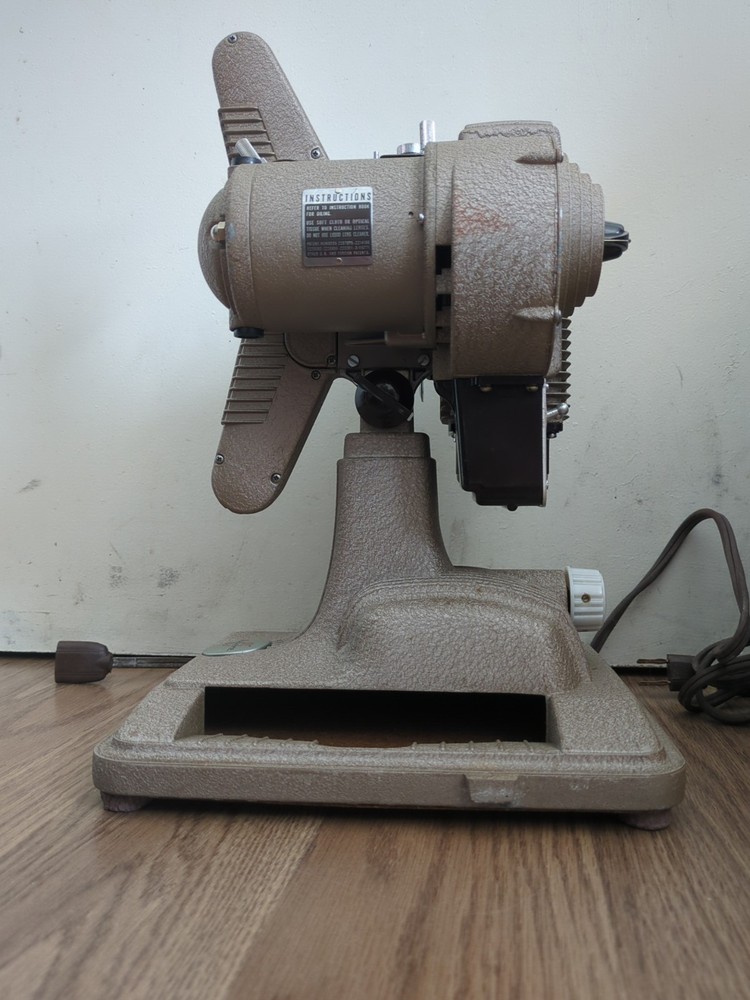 revere Model 85 8mm Projector