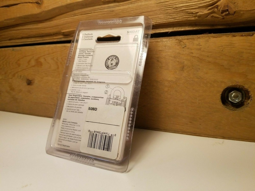 New Master Lock Padlock Laminated Steel w/ Keys