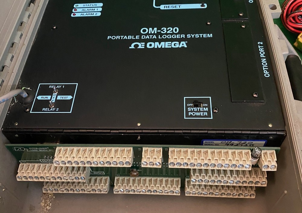 Omega Engineering Portable Data Logger System Model OM-320__PLEASE READ!!!