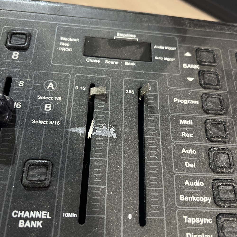 ELATION PROFESSIONAL DMX OPERATOR LIGHT CONTROLLER