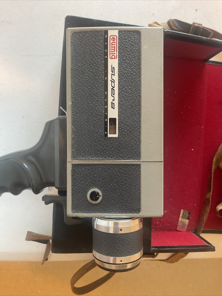 Vintage ￼eumig Super 8 ￼made In Austria