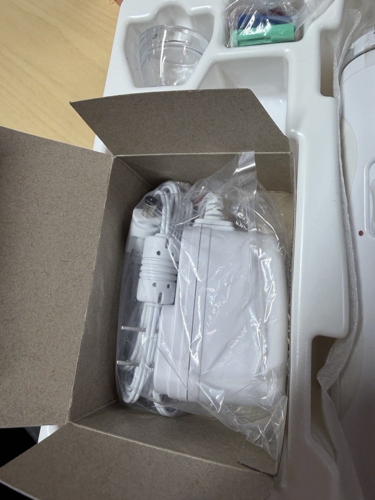 PMD PRO ELECTRIC WHITE Personal Microderm Abrasion Device Open Box