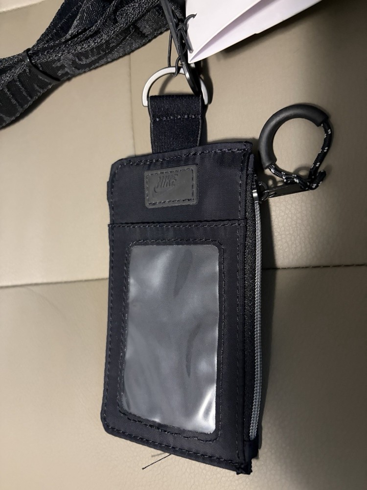 BNWT NIKE TECH STATEMENT ZIP WALLET LANYARD BLACK CARD HOLDER
