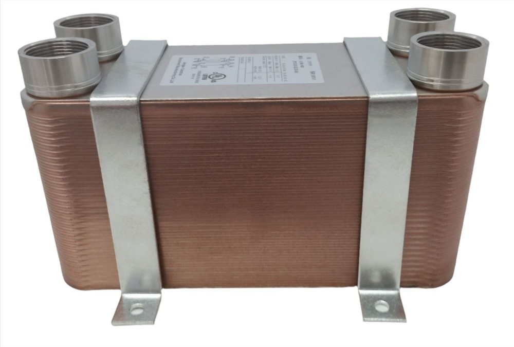 60 Plate Water to Water Brazed Plate Heat Exchanger 1 1/4" FPT Ports w/ Brackets