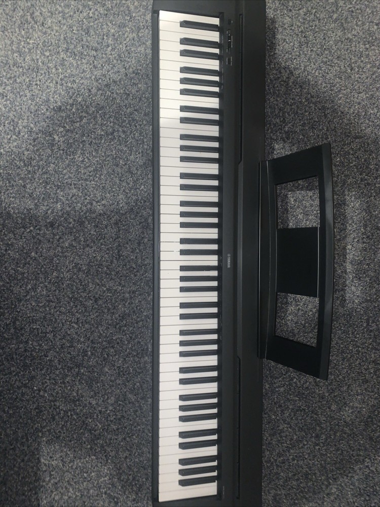 Yamaha P-71 Digital Piano - White