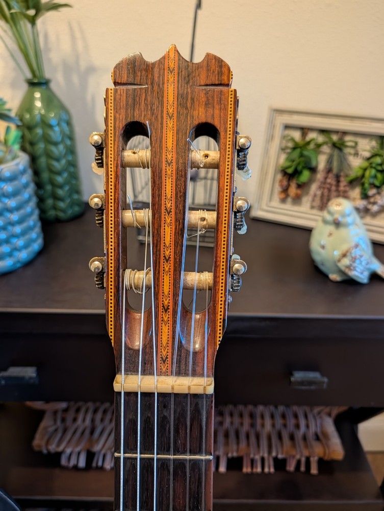 Hernandis Grade 2 Classical Guitar