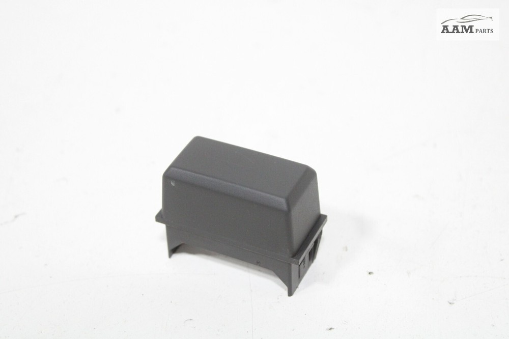 2018-2024 VOLVO VNL 860 FRONT DASH FALSE IMITATION SOCKET SWITCH OEM