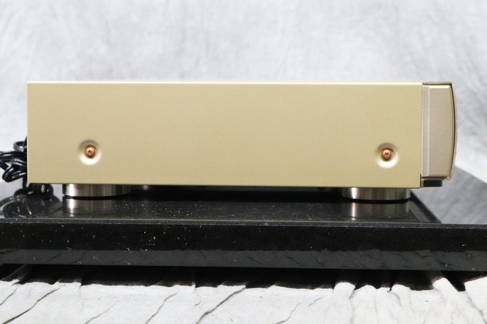 Marantz EQ580F Graphic Equalizer Spectrum Analyzer Good