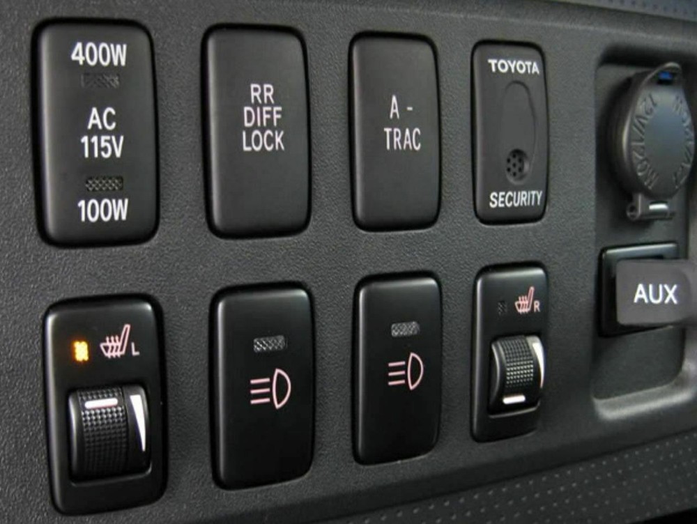 32mm 4-Pole Push Button 12V Switch W/LED Light for Add-on Indicator Lights