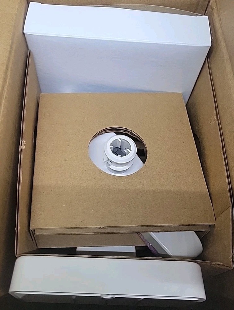 System Sensor (BEAMMMK) Projected beam smoke detector multi-mount kit Open Box