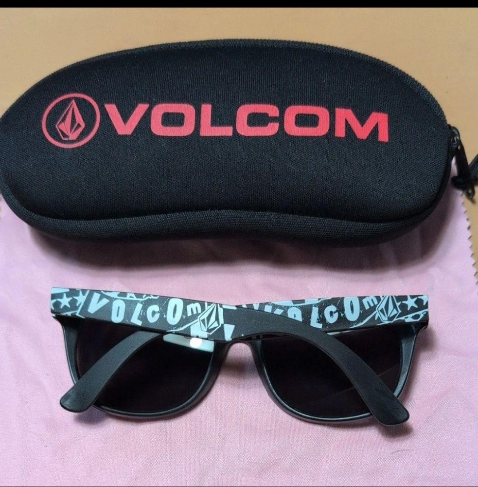 Volcom Sunglasses Black With Case Novelty