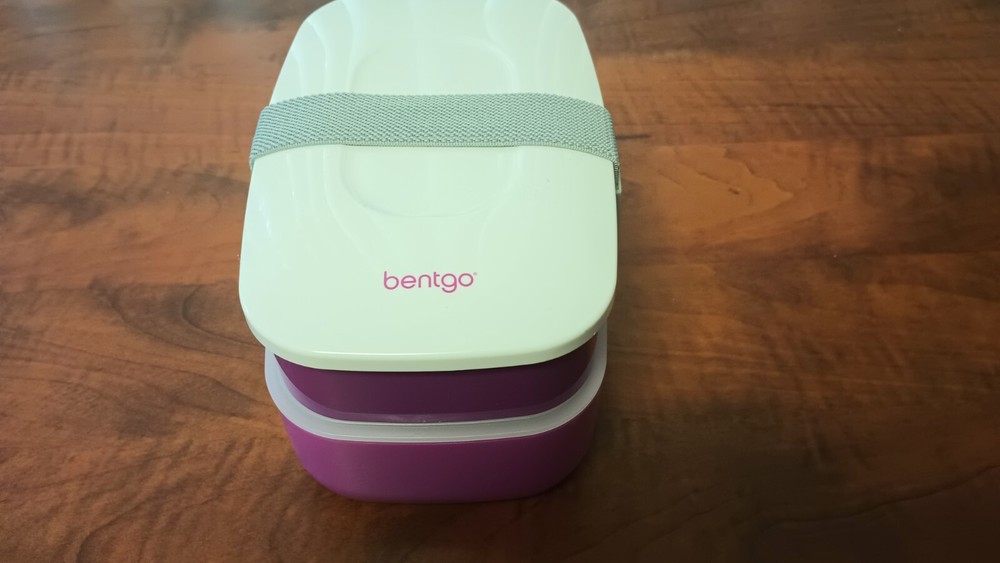 Bentgo All-in-One Stackable Lunch Bento BentGo Box Purple. 