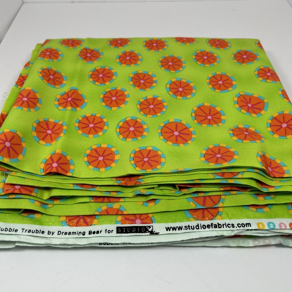 Fabric Bubble Trauble by Dreaming Bear Studio e Fabrics