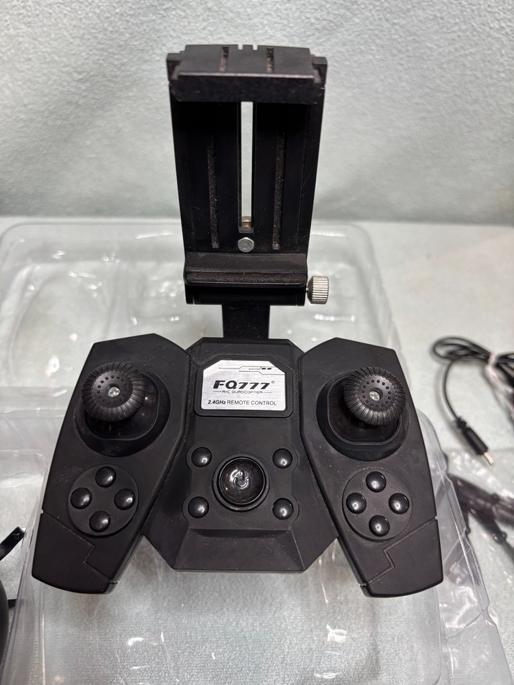 FQ28 Flying egg drone - Black - Used