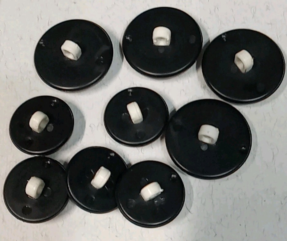 9 2 Piece Black,White,Gold Plastic Buttons