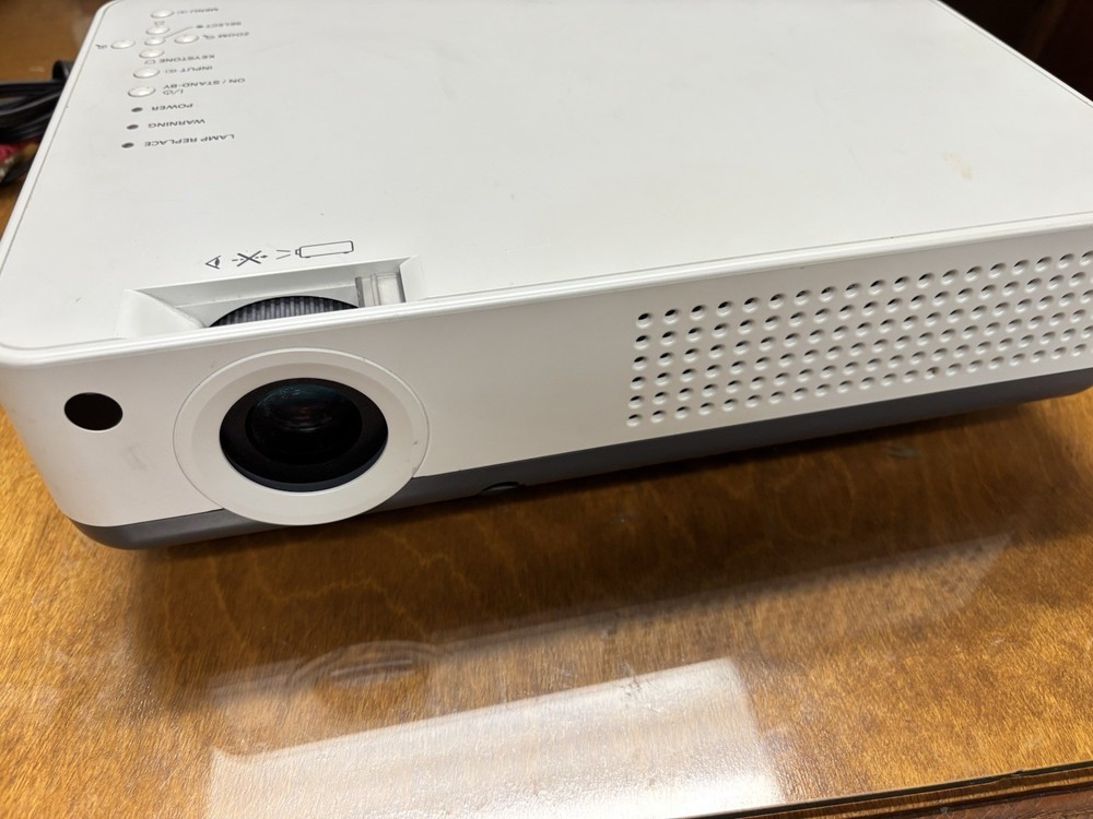 Sanyo Pro Xtrax Multiverse Projector PLC-XW55 White Works